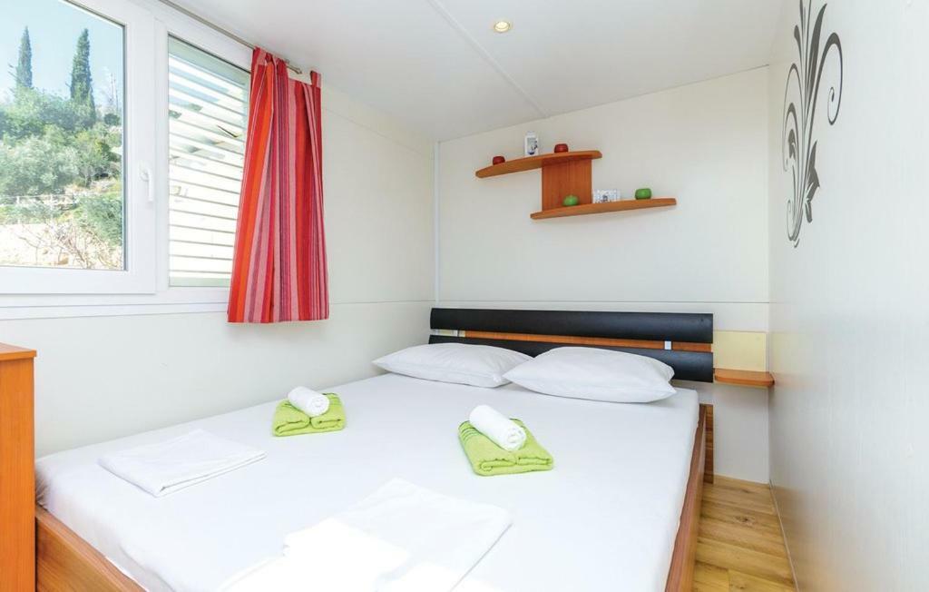 Garden Holiday home *